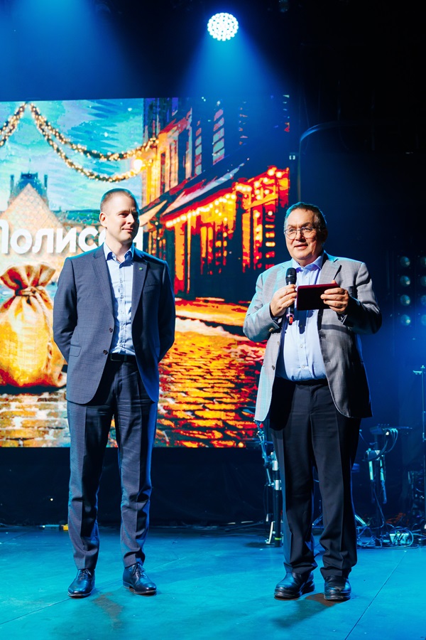 Высокое признание заслуг: два сотрудника НТФФ «ПОЛИСАН» удостоены почётных званий